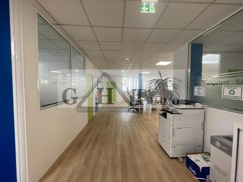 Industrial in Lognes for lease - Interior Photo - Image 2 of 17