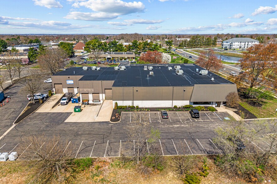 1835 Underwood Blvd, Delran, NJ à louer - Photo du bâtiment - Image 2 de 5