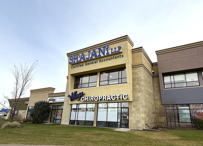 Plus de détails pour 5212 48 St, Red Deer, AB - Bureau à vendre