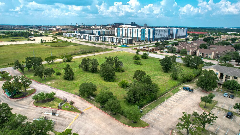 501 Luther St W, College Station, TX à vendre Photo principale- Image 1 de 23