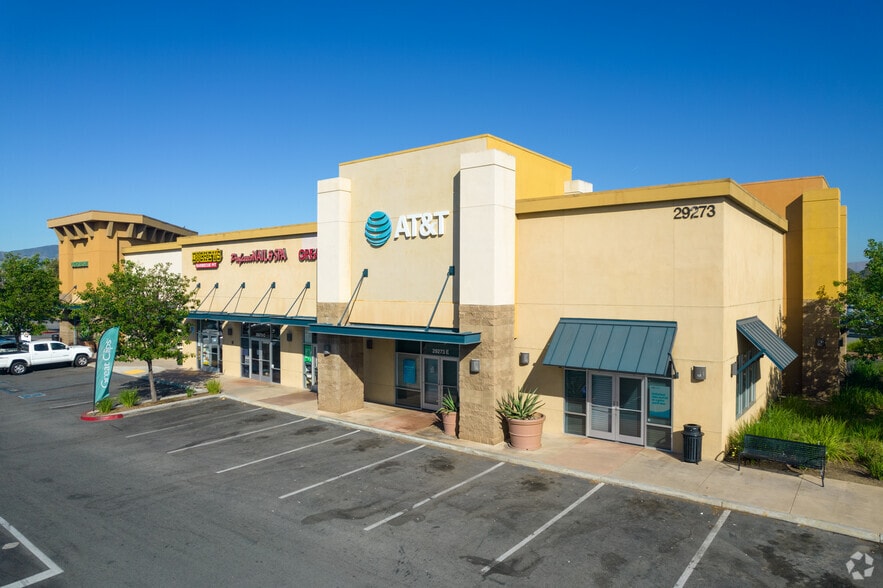 29273 Central Ave, Lake Elsinore, CA for lease - Primary Photo - Image 2 of 8