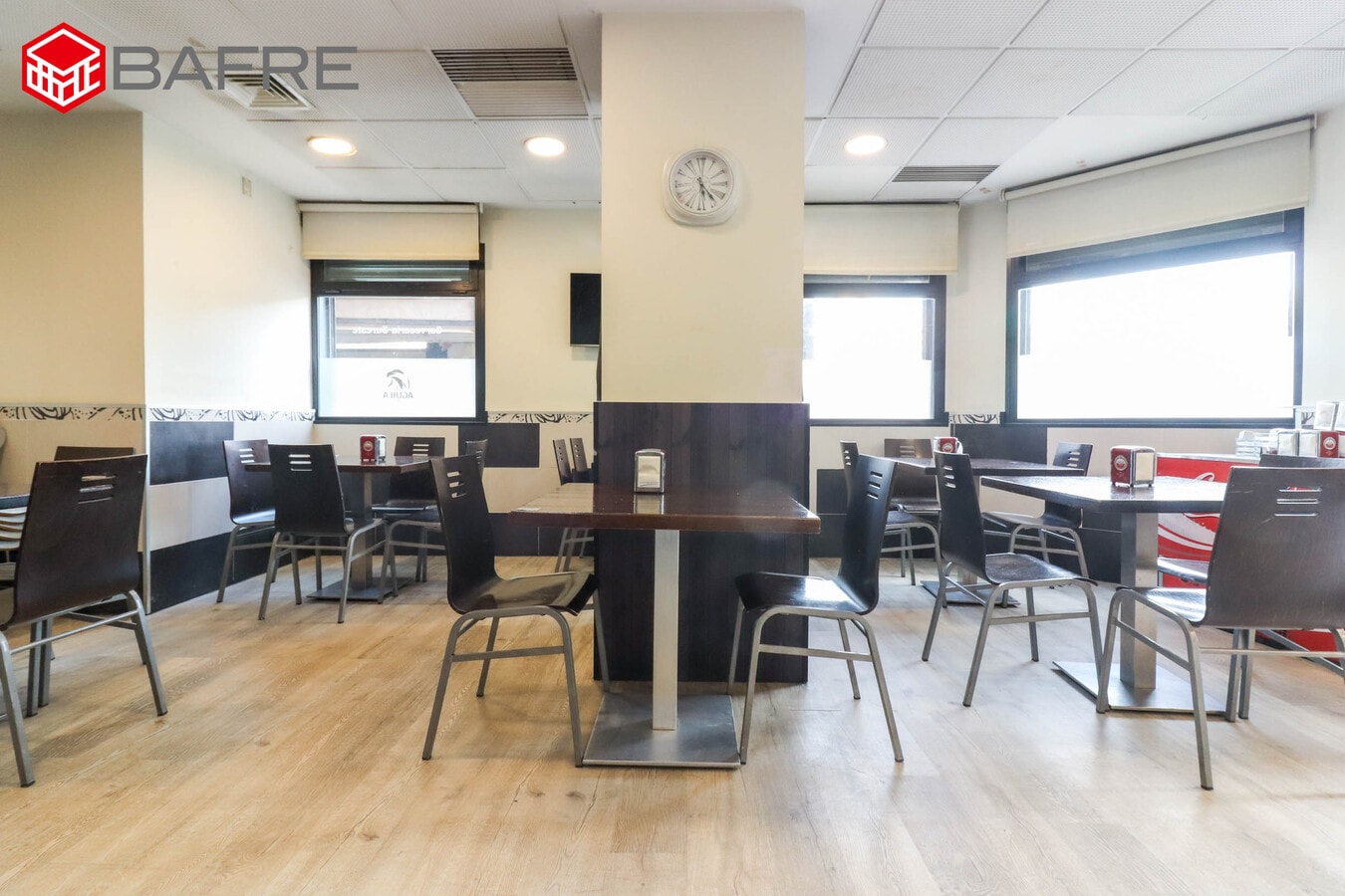 Madrid, MAD 28051 - Unit 2 - - Interior Photo - Image 1 of 9