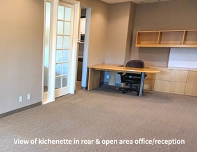 2101-2105 Woodside Rd, Redwood City, CA for lease Interior Photo- Image 2 of 4