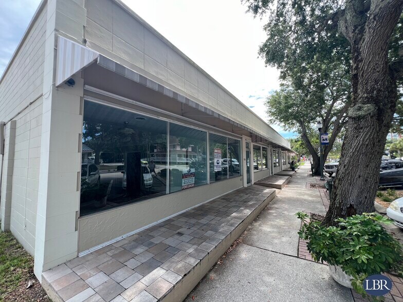 528-540 E New Haven Ave, Melbourne, FL à louer - Photo du bâtiment - Image 2 de 9