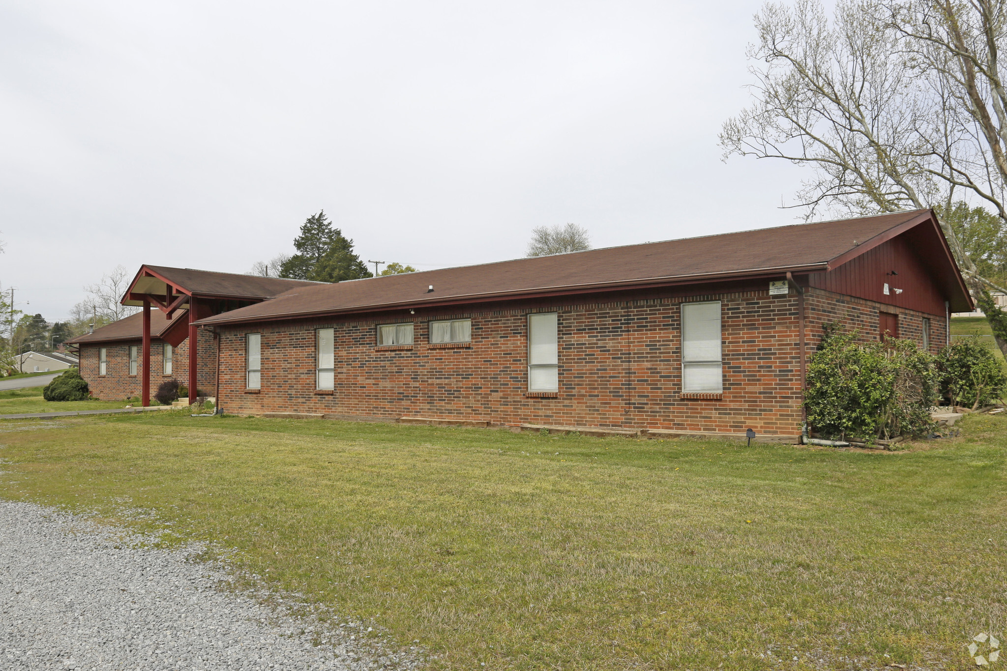 280 Royce Cir, Oak Ridge, TN à vendre Photo principale- Image 1 de 1