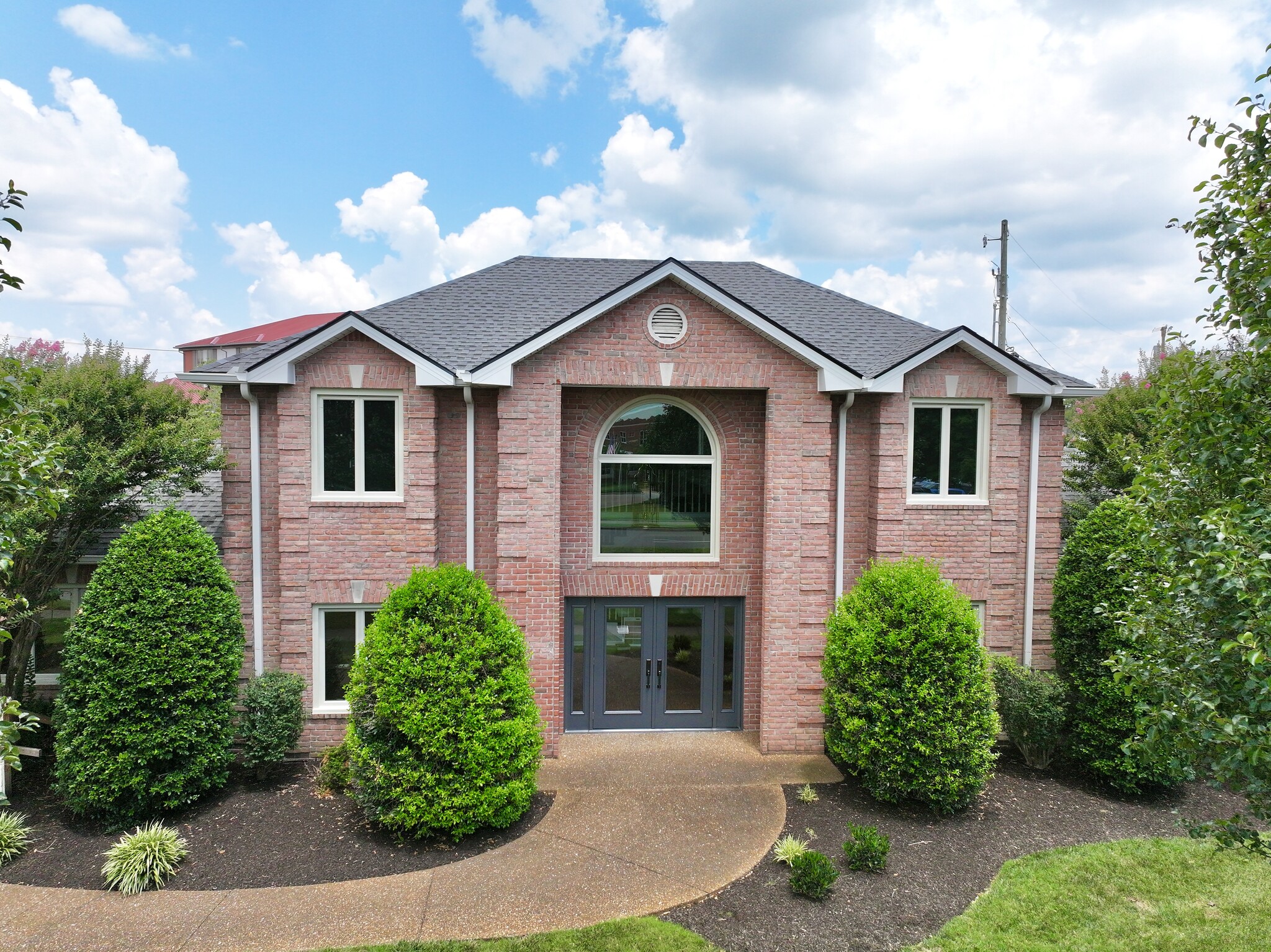 103 Bluegrass Commons Blvd, Hendersonville, TN for lease Primary Photo- Image 1 of 6