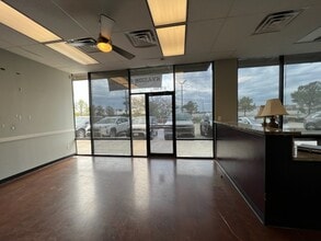 9025 N Sam Houston Pky E, Humble, TX for sale Interior Photo- Image 2 of 3