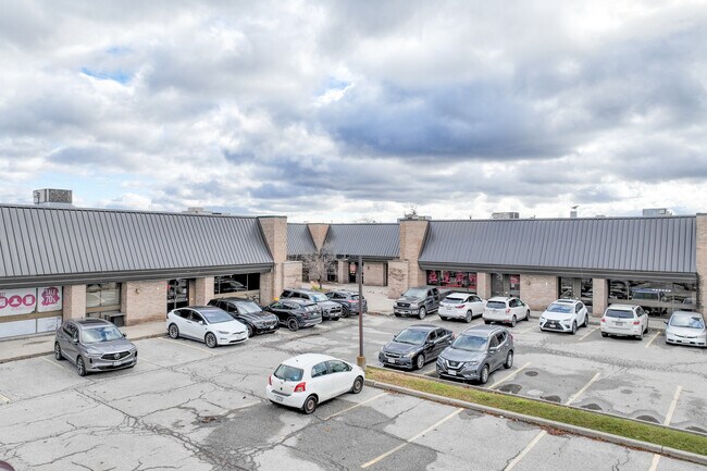 Plus de détails pour 861 Denison St, Markham, ON - Industriel à louer