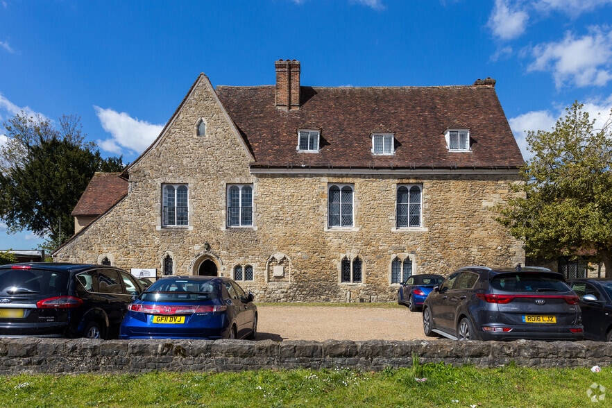 College Rd, Maidstone à louer - Photo du bâtiment - Image 3 de 3