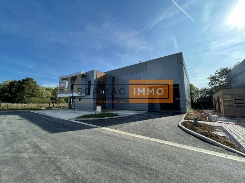 Flex in Chanteloup-en-Brie for sale - Building Photo - Image 1 of 6