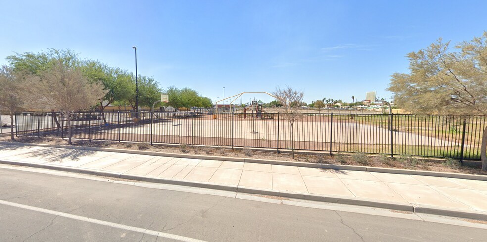 1150 N Imperial Ave, El Centro, CA à louer - Photo du bâtiment - Image 2 de 5