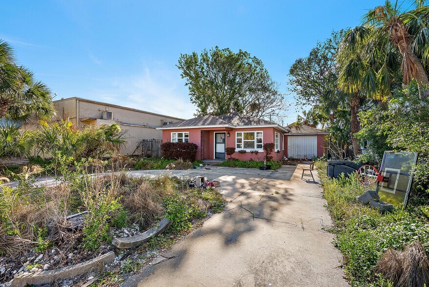 420 77th Ave, St Pete Beach, FL à vendre - Photo du bâtiment - Image 2 de 3