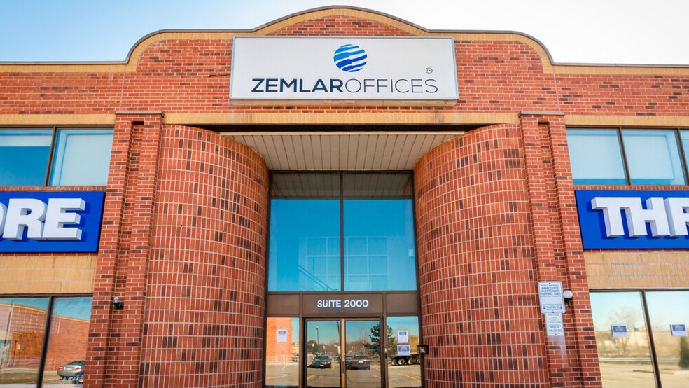 1225 Kennedy Rd, Toronto, ON for lease - Building Photo - Image 2 of 6