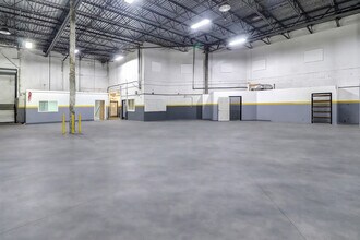 2939-2999 N Powerline Rd, Pompano Beach, FL à louer Photo intérieure- Image 1 de 13