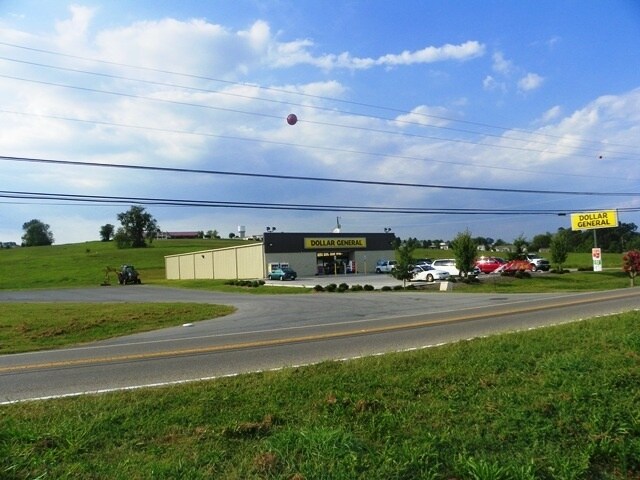 2474 Boyds Creek Hwy, Sevierville, TN à vendre - Photo du bâtiment - Image 3 de 9