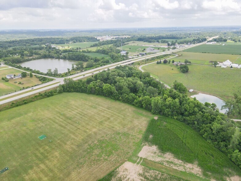 3** W County Road 300 N, New Castle, IN à vendre - Photo du bâtiment - Image 2 de 13