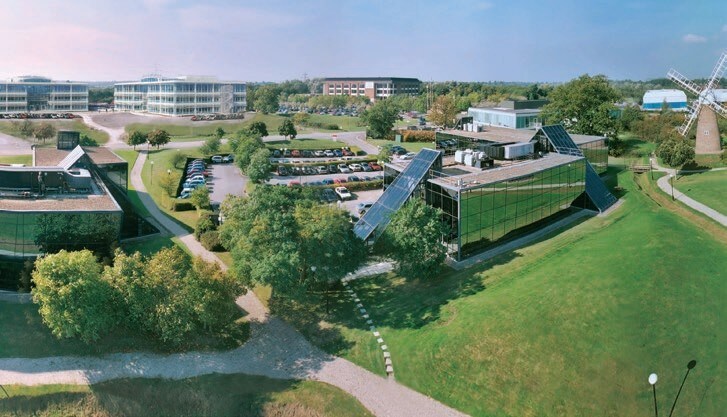 140 Whitehill Way, Swindon à louer Photo du bâtiment- Image 1 de 5