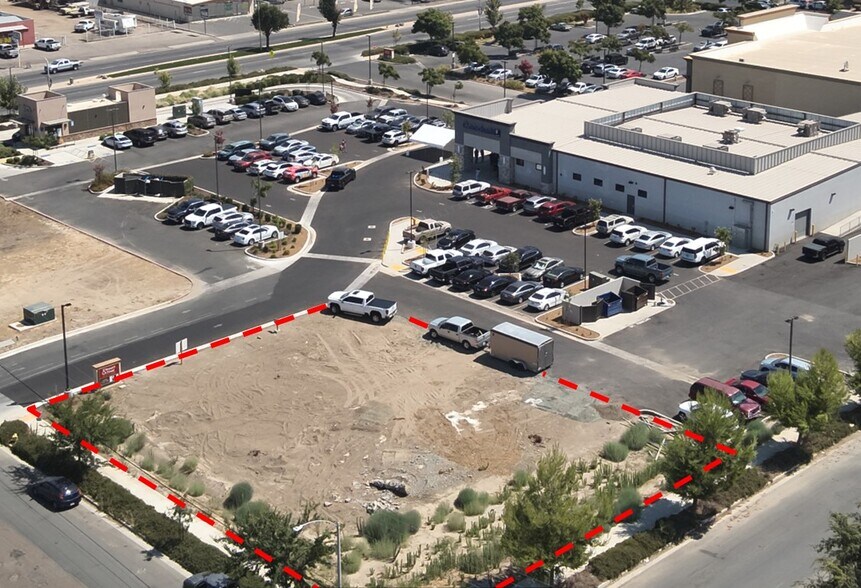 Sec Olive Ave & S Lotas St, Porterville, CA à louer - Photo du bâtiment - Image 2 de 5