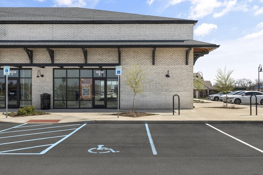 15966 Spring Mill Rd, Westfield, IN for lease - Building Photo - Image 3 of 32