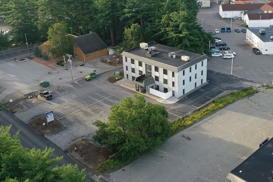 49 Plain St, North Attleboro, MA à vendre - Photo principale - Image 2 de 17