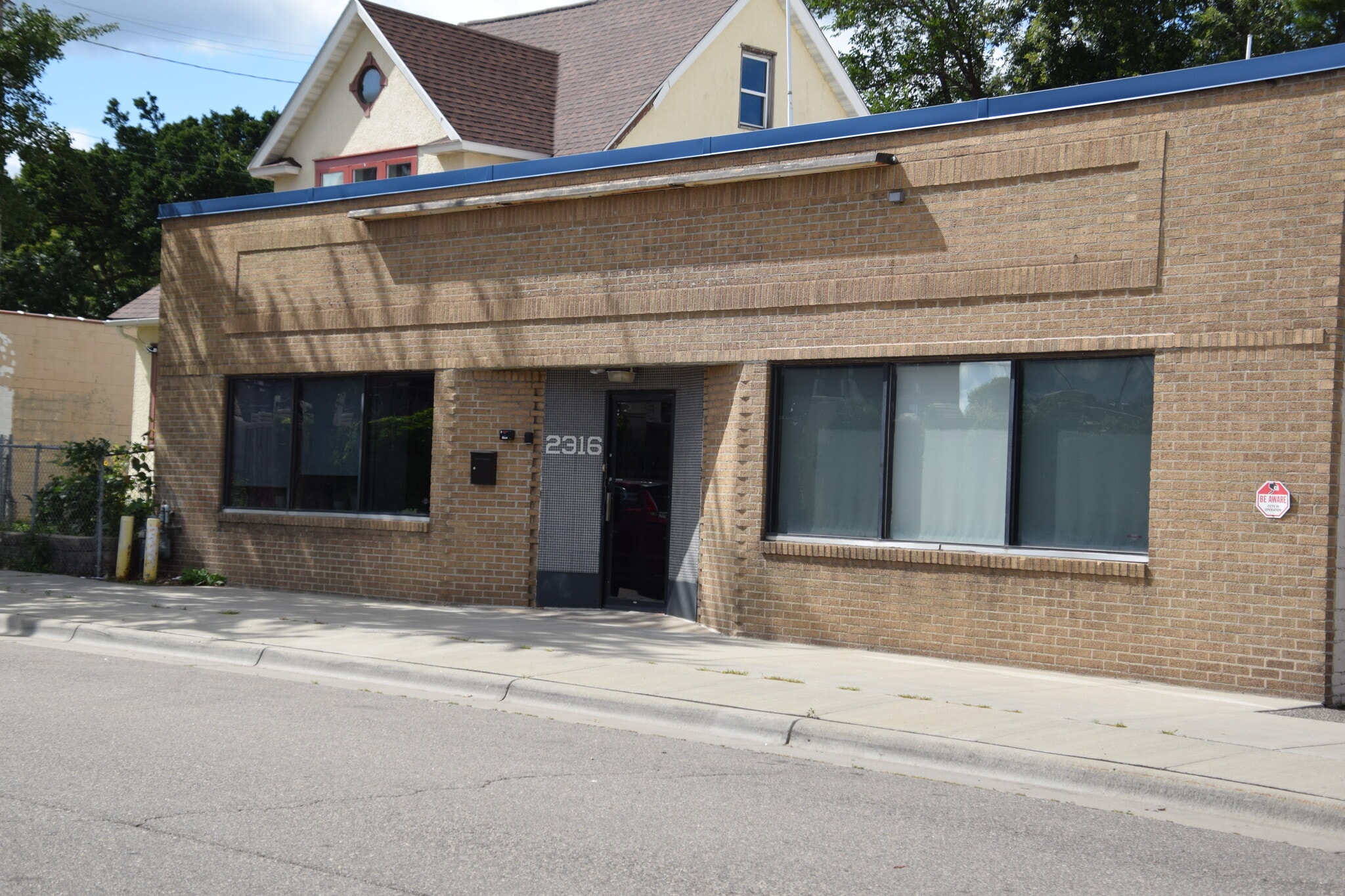 2316 S 4th Ave, Minneapolis, MN for lease Primary Photo- Image 1 of 8