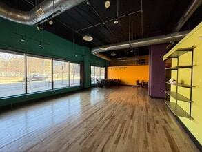 1305 Locust St, Des Moines, IA for lease Interior Photo- Image 1 of 4