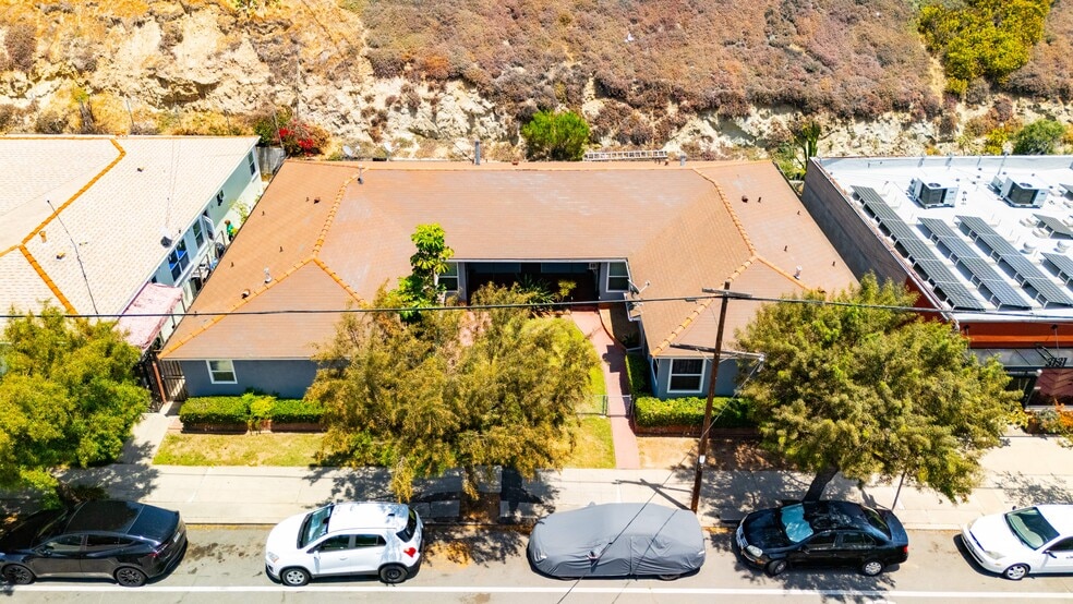 3139 Reynard Way, San Diego, CA à vendre - Photo du bâtiment - Image 2 de 15