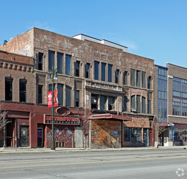 3929 Woodward Ave, Detroit, MI for lease - Primary Photo - Image 1 of 2