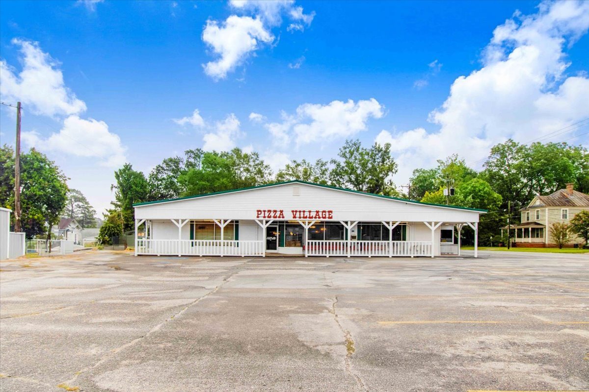 500 N Breazeale Ave, Mount Olive, NC for sale Primary Photo- Image 1 of 11