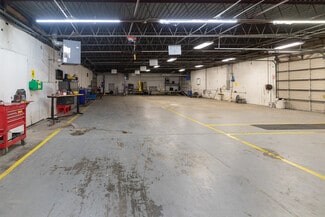 More details for 2300B Plantside Dr, Louisville, KY - Industrial for Lease