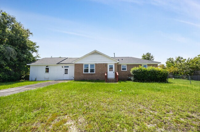 Plus de détails pour 109 Lisa Dr, Lexington, SC - Commerce de détail à vendre