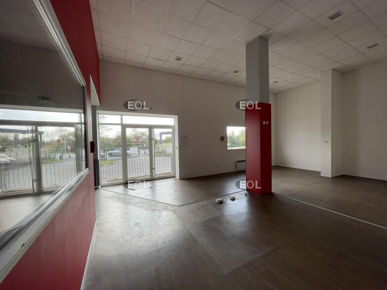 Flex dans Coignières à louer - Photo intérieure - Image 3 de 4