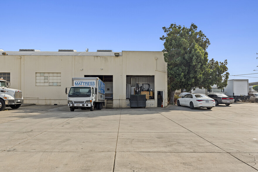 6455 Canning St, Commerce, CA for sale - Building Photo - Image 2 of 3