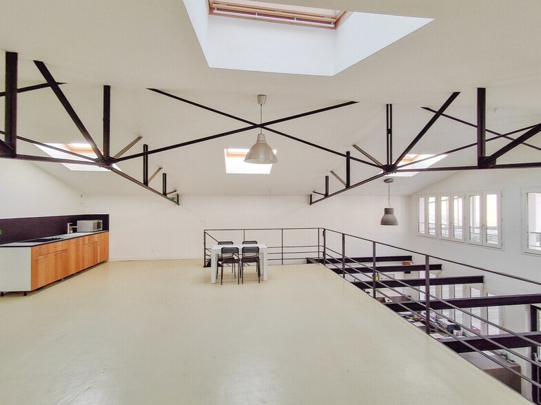 Office in Montreuil for sale - Interior Photo - Image 3 of 7