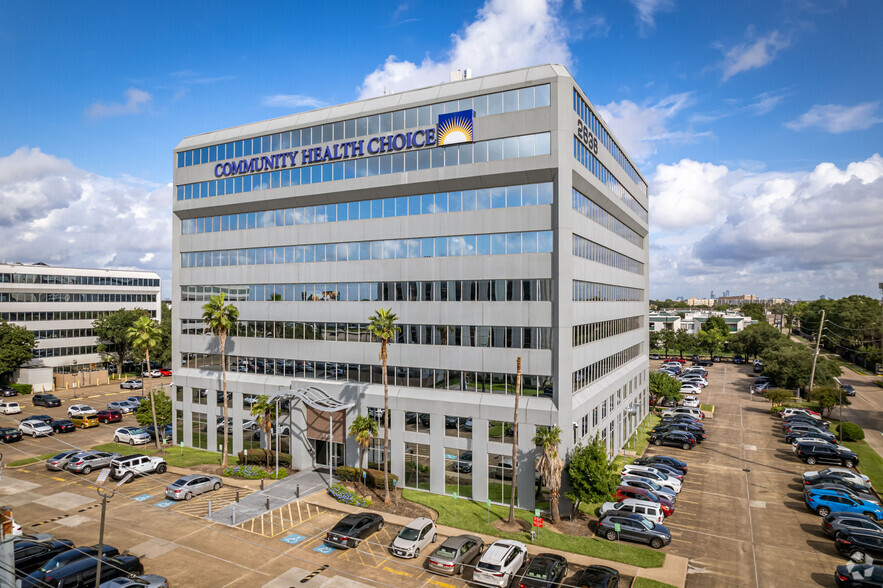 2636 S Loop Fwy W, Houston, TX for lease - Building Photo - Image 1 of 6