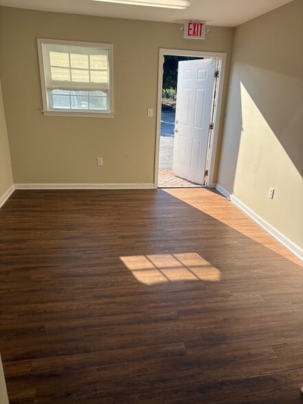 1125 Bowman Rd, Mount Pleasant, SC à louer - Photo du bâtiment - Image 1 de 9