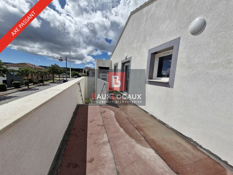 Office in Saint-Victoret for lease - Building Photo - Image 2 of 3