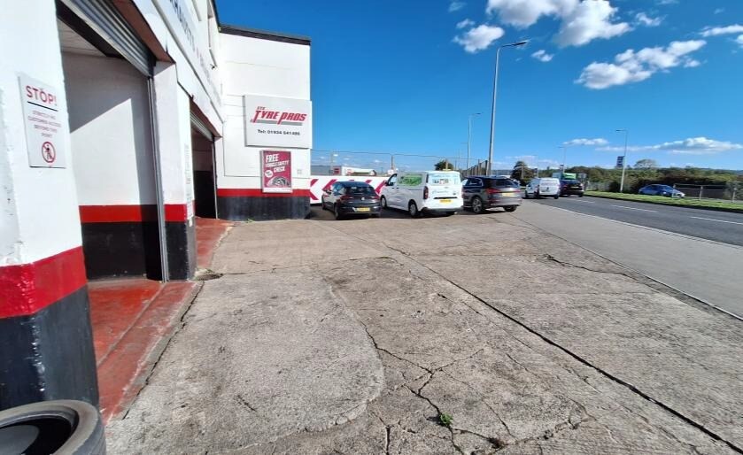 Winterstoke Rd, Weston Super Mare à vendre - Photo du bâtiment - Image 2 de 4