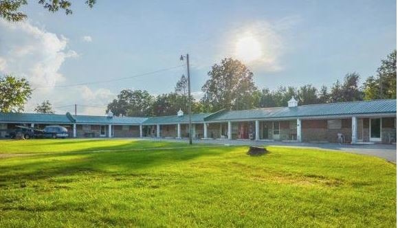 4825 E Andrew Johnson Hwy, Greeneville, TN for sale - Primary Photo - Image 1 of 1