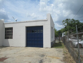 1202 Market St, Wilmington, NC for lease Building Photo- Image 2 of 11