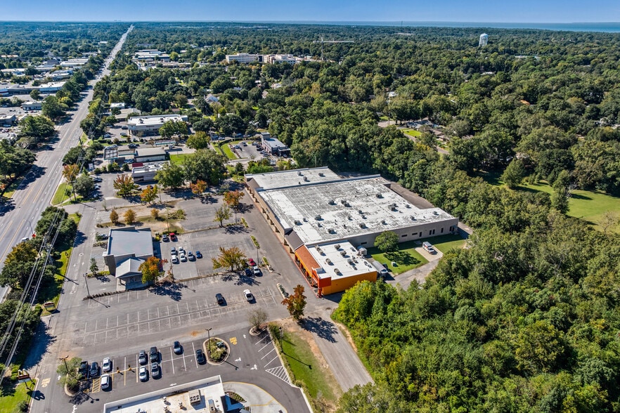 100 Ecor Rouge Pl Shop Ctr, Fairhope, AL for lease - Building Photo - Image 3 of 4
