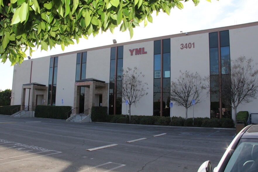 3401 Rio Hondo Ave, El Monte, CA à louer - Photo du bâtiment - Image 3 de 7