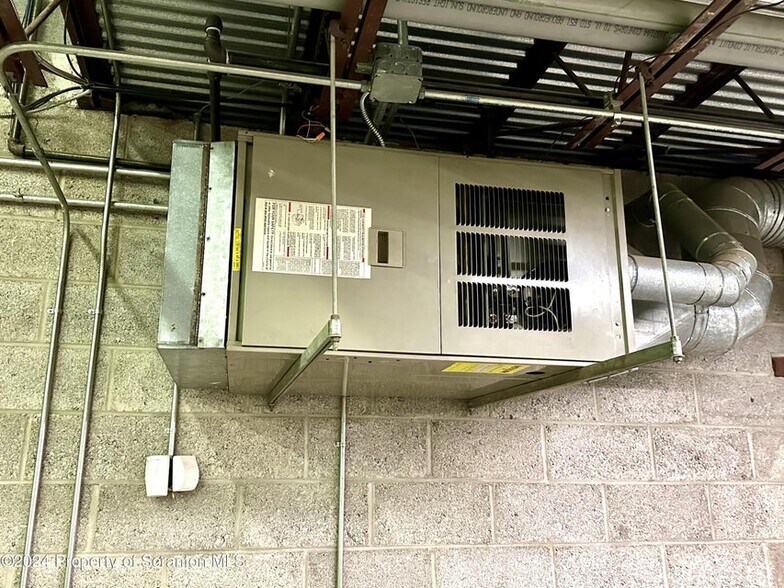 624 Fellows St, Scranton, PA à louer - Photo intérieure - Image 2 de 39