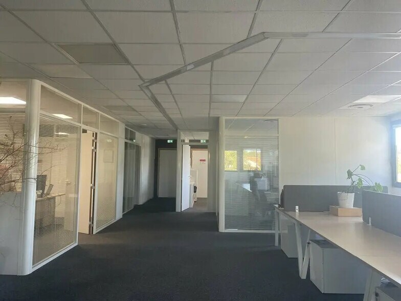 Bureau dans Rezé à vendre - Photo du bâtiment - Image 2 de 8