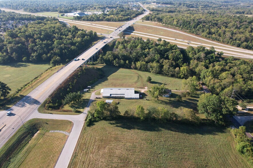3350 S Kauffman Rd, Springfield, MO à vendre - Photo du bâtiment - Image 2 de 4