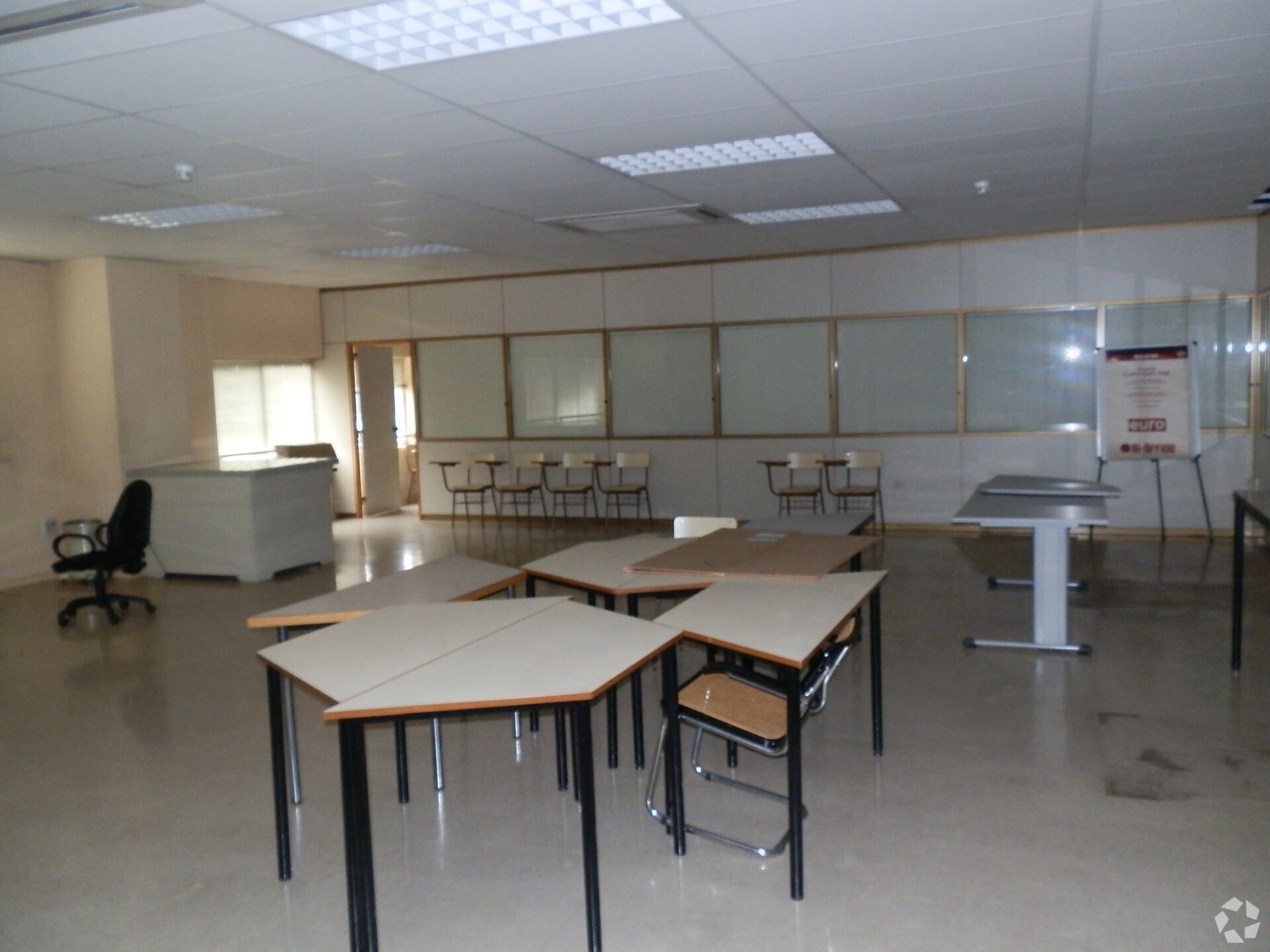 Industriel dans Alcalá de Henares, Madrid à louer Photo du bâtiment- Image 1 de 9