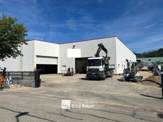 Plus de détails pour Local d'activités à louer