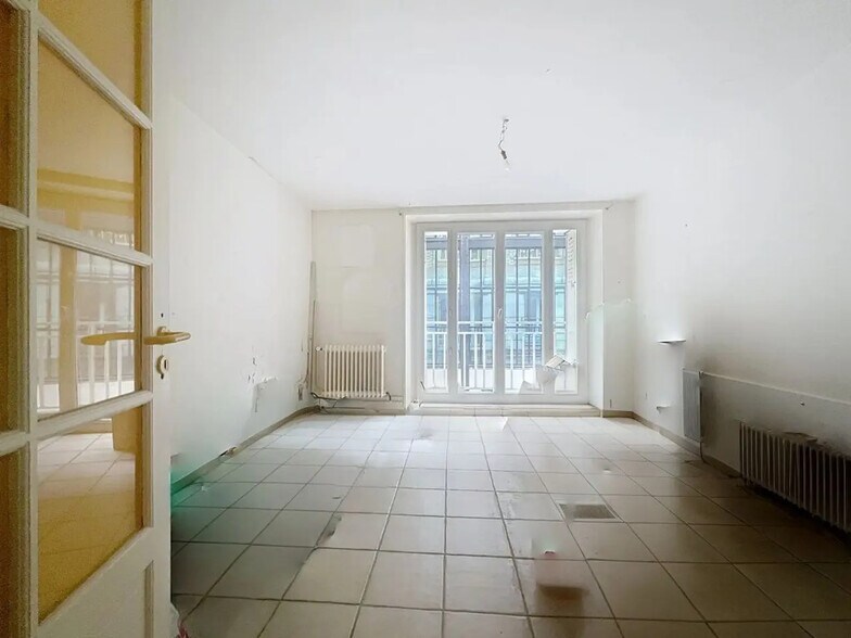 Bureau dans Paris à vendre - Photo du bâtiment - Image 1 de 7