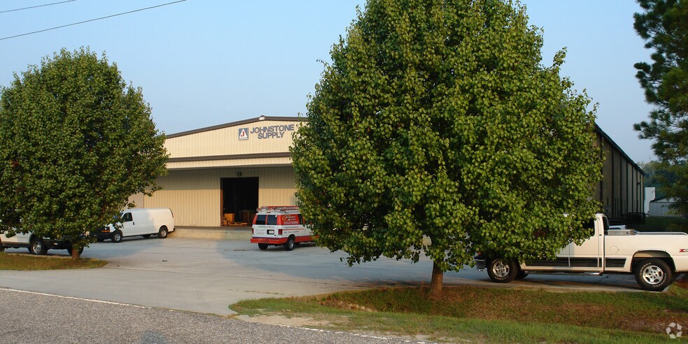 810 S Eastern Blvd, Fayetteville, NC for sale - Primary Photo - Image 1 of 2