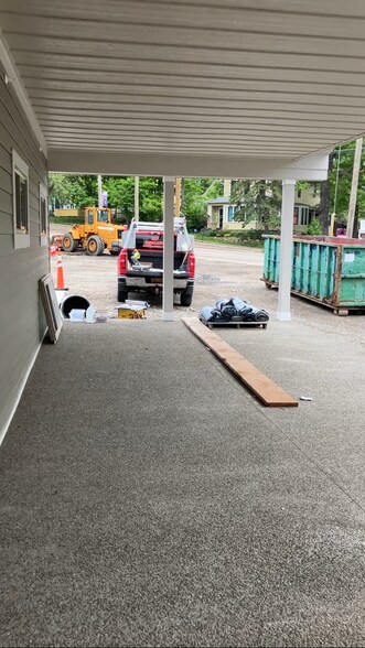 29 Commercial St, Angola, NY à louer - Photo de construction - Image 3 de 6